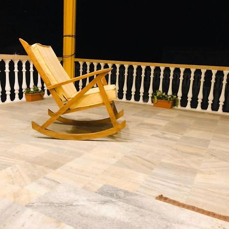 Hotel Aavaas Пурі Екстер'єр фото